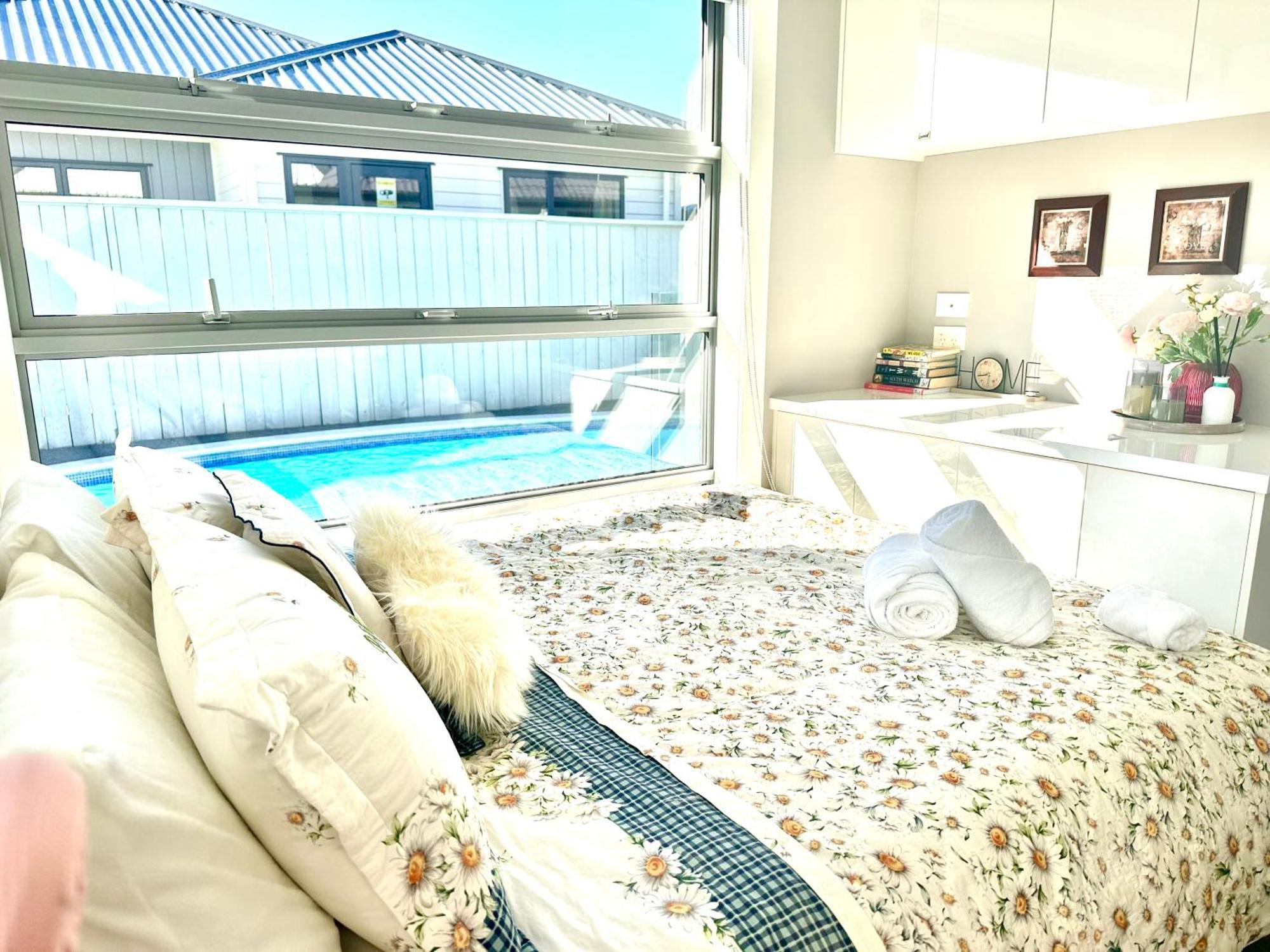 Summer Holiday 4 Bedrooms House In Hamilton With Pool And Spa Ngoại thất bức ảnh